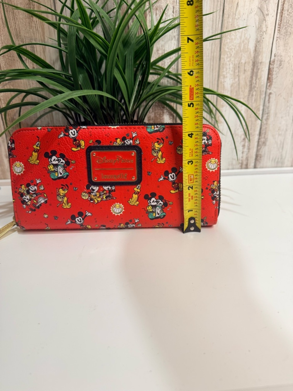 Disney Loungefly Mickey & Minnie red full-size zipper wallet - Picture 8 of 12